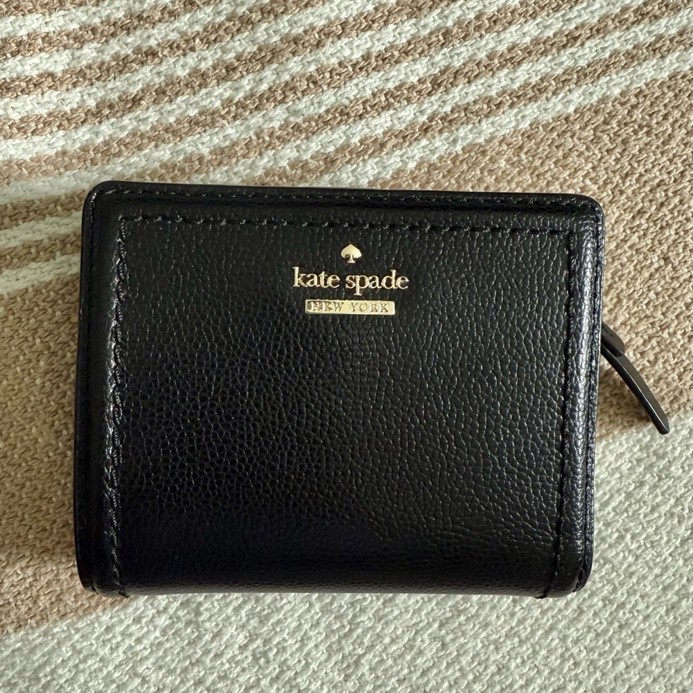 Kate Spade Black Leather Zip Wallet